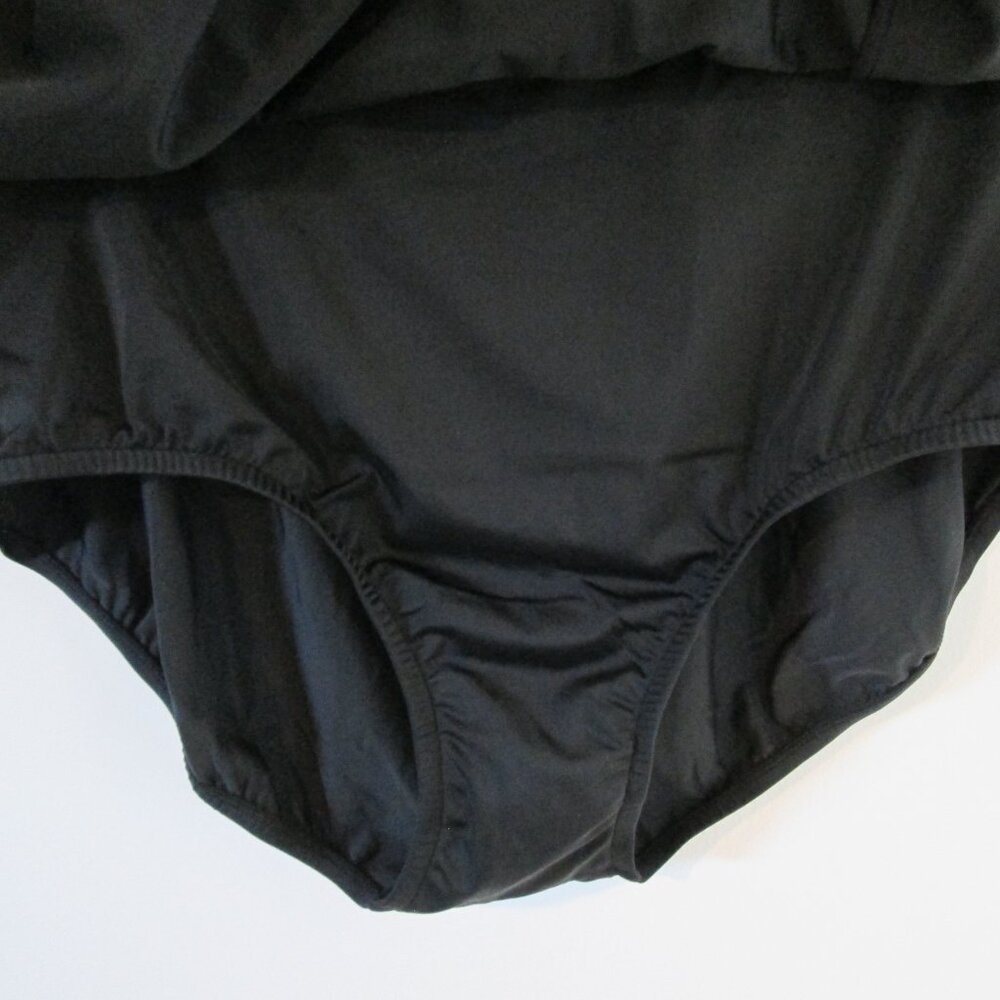 NWT Swim Solutions Plus Women's Thigh Minimizer Swim Skirt Black 22W - Picture 4 of 8
